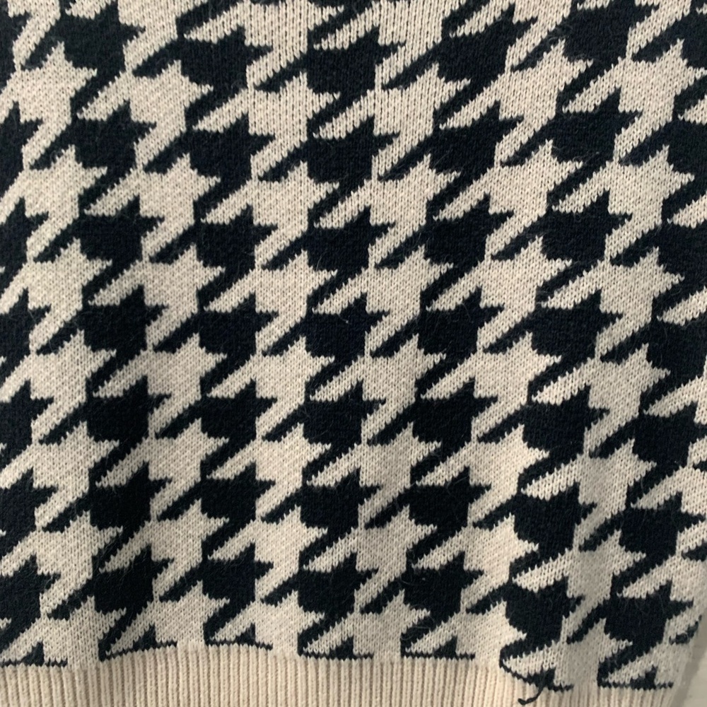 Retro Houndstooth Sweater Vest Black White - Picture 2 of 4